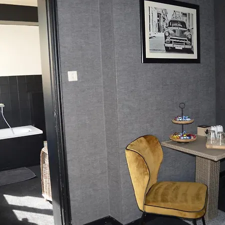 Luxury - Francofolies Hotel 3*