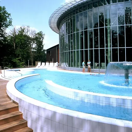 Luxury - Francofolies 3*