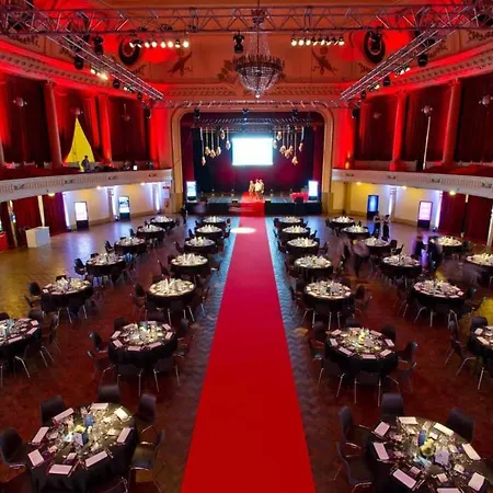 Luxury - Francofolies Spa