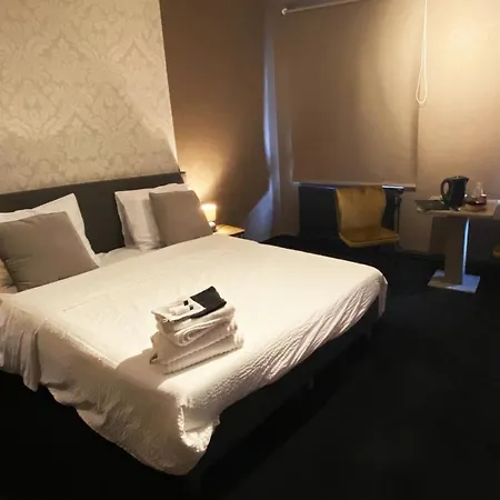 Luxury - Francofolies 3* Spa